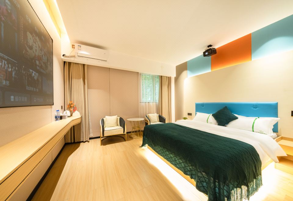 尊享大床影音房