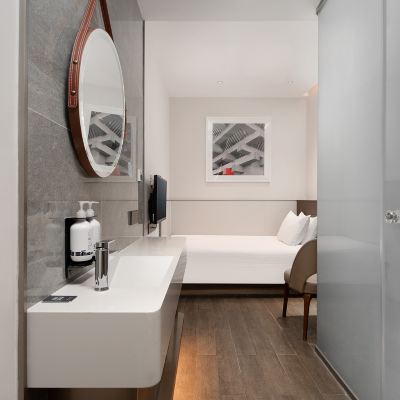 Air Travel Double Room(No Windows)