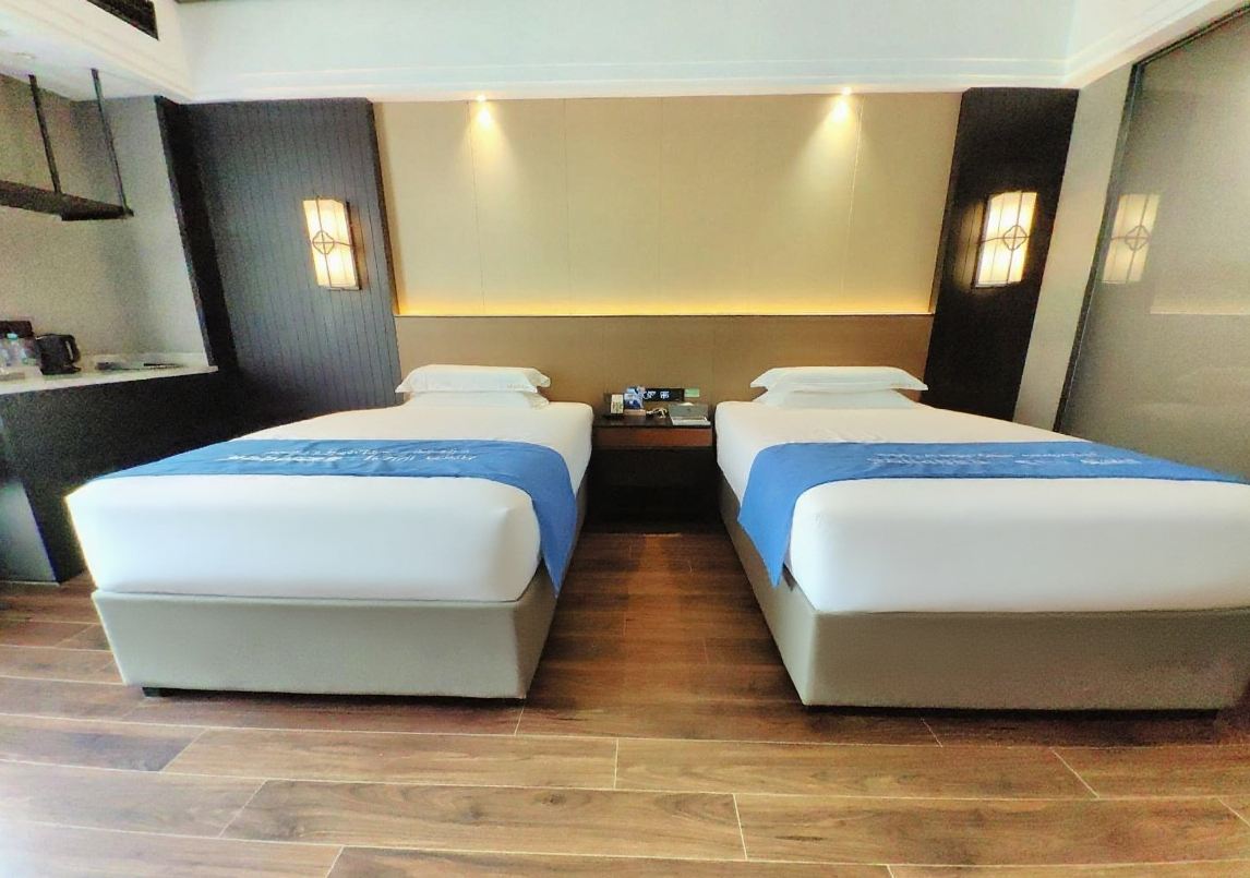 Huichang Moon Bay International Hotel (Huichang County Administrative Center Store)梦百合0压双床房（0压记忆枕+0压床垫）
