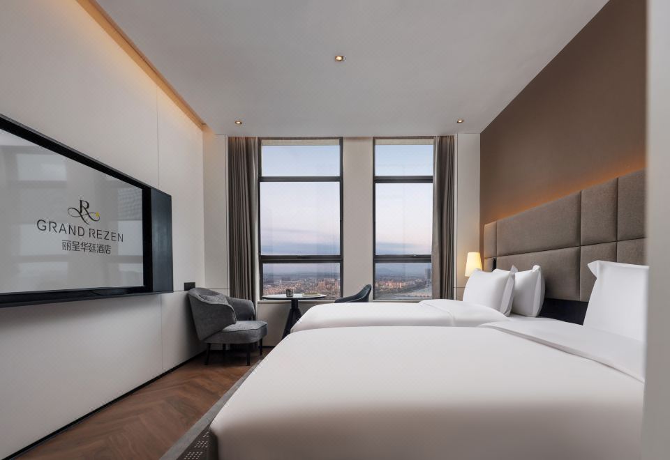 2-bed Room With City View