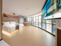Luhe Yuelong Hotel Hotels in Luhe