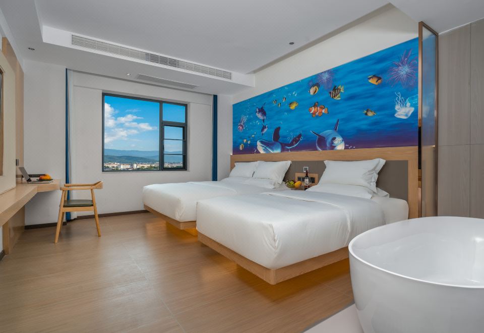 Memory Family Friendly Smart Room (Bathtub, Tv)