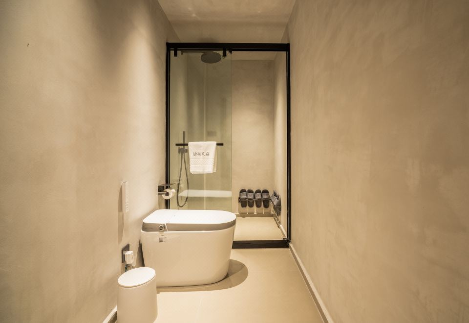 Qingcheng Mountain Qingwu HomestayFeatured Family Suite (Air conditioner, floor heating)