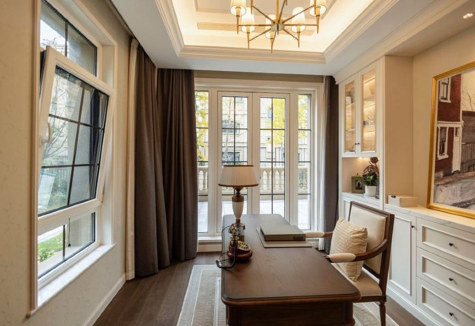 賢·美式田園山景墅居