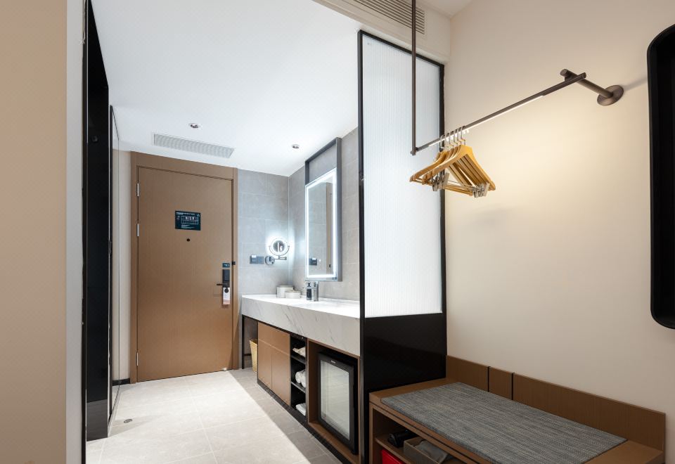 Superior Queen Room