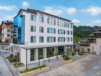 Yishan Homestay (Libo Xiaoqikong East Gate) فنادق في ليبوى