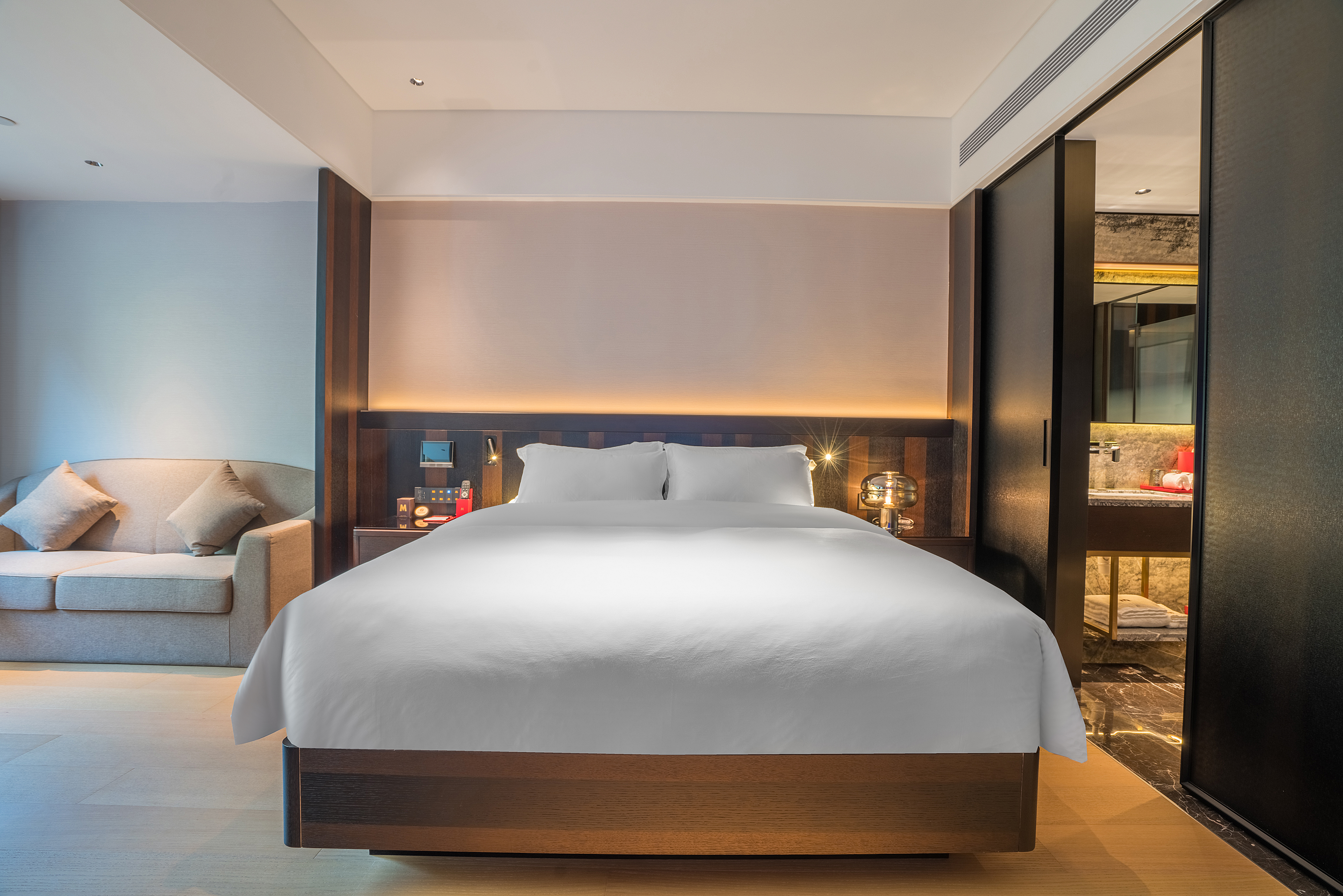 豪华园景大床房