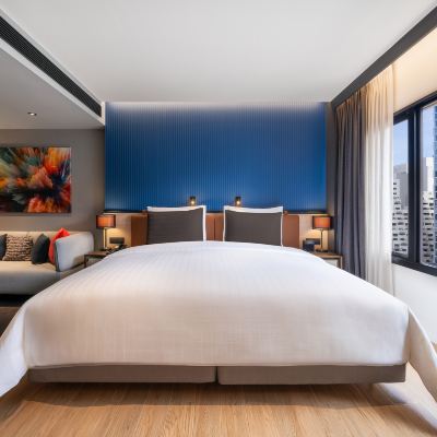 1 超大特大床優質 洲至奢選曼谷新浩中央飯店優惠