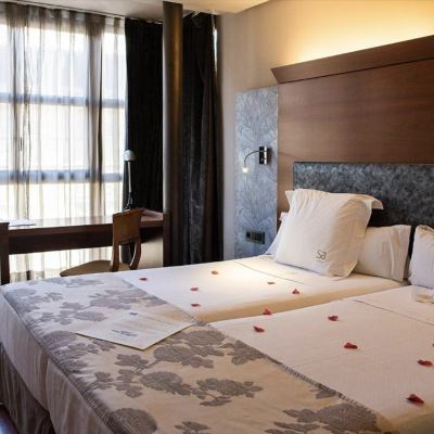 Twin Room Hotel Sancho Abarca Promo Code