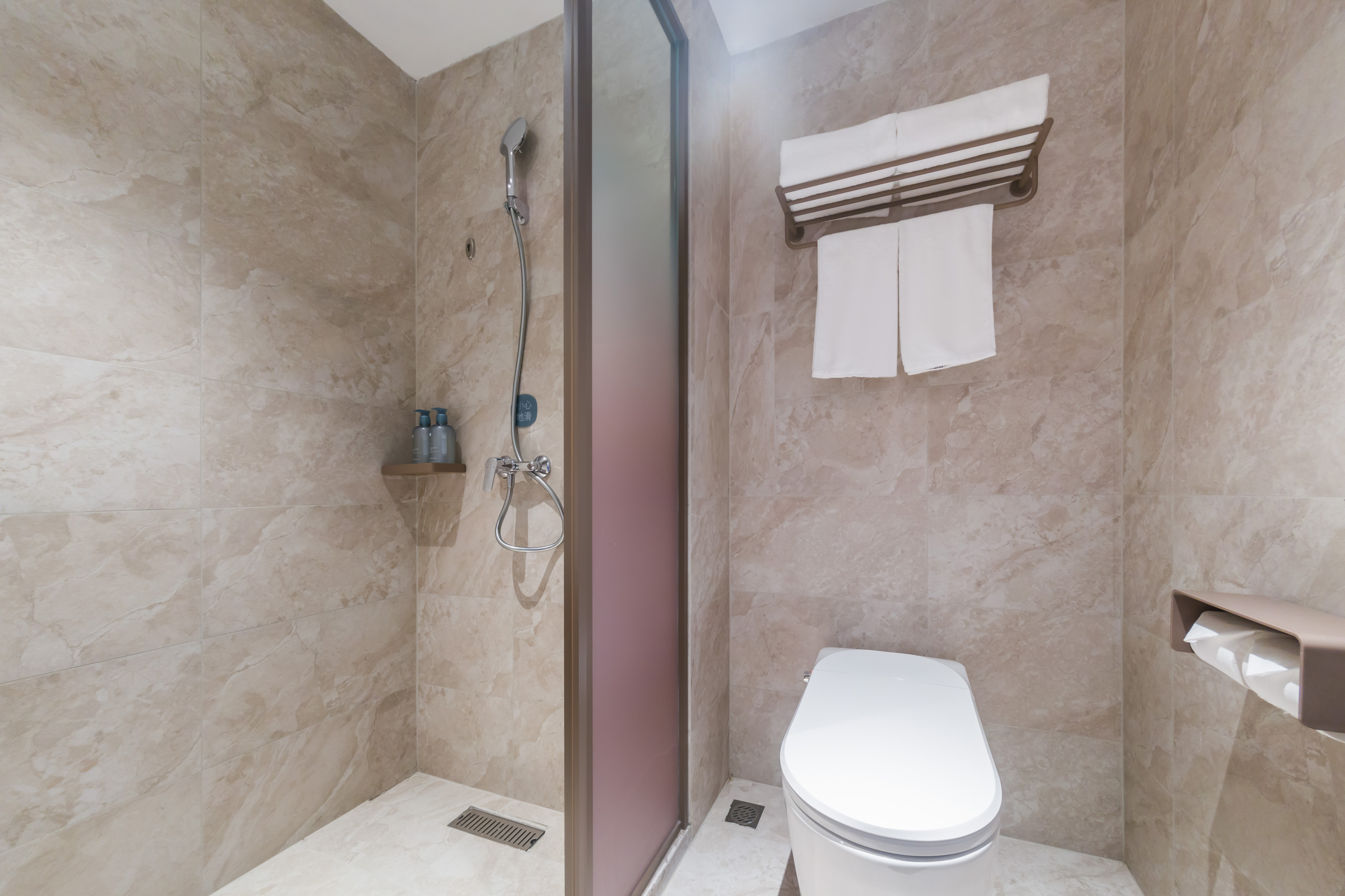 商务大床房（落地窗+舒压床垫+智能马桶）