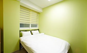 Rainbow Hotel Myeongdong - Housity