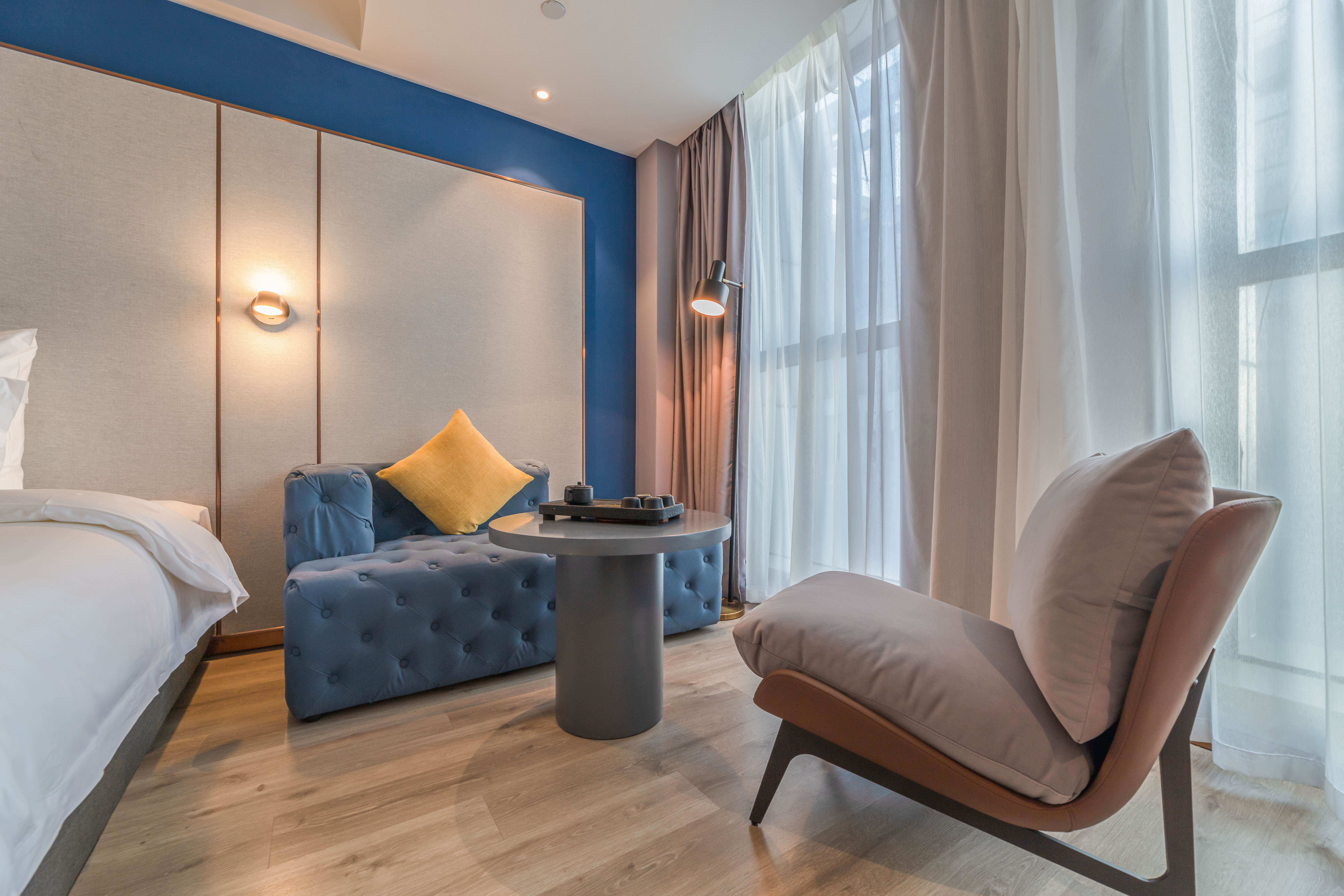 Rui Ya twin - small degree voice intelligent control free parking