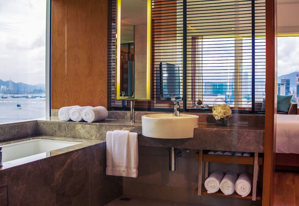 高級海景大床套房