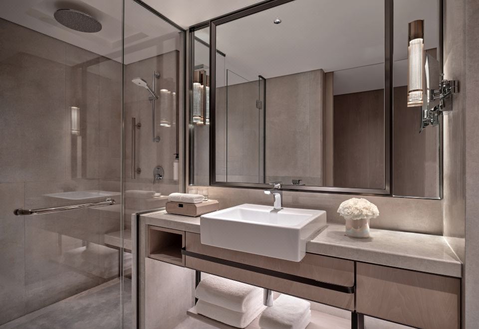 君悅高級客房（大床）