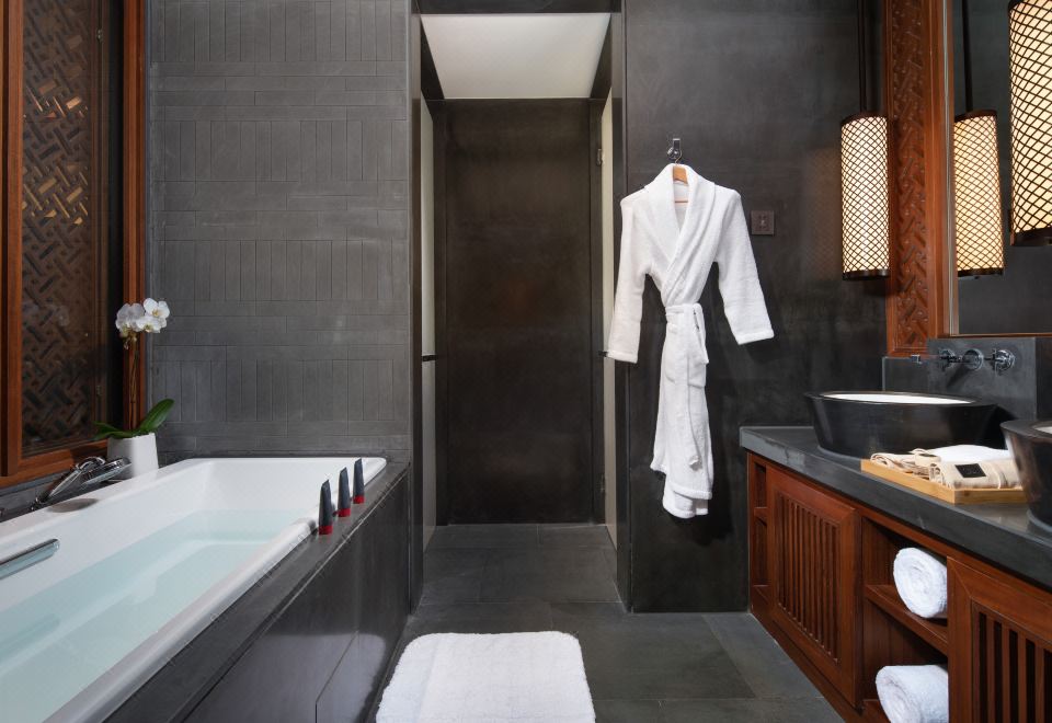 碧云閣（帶泡池）