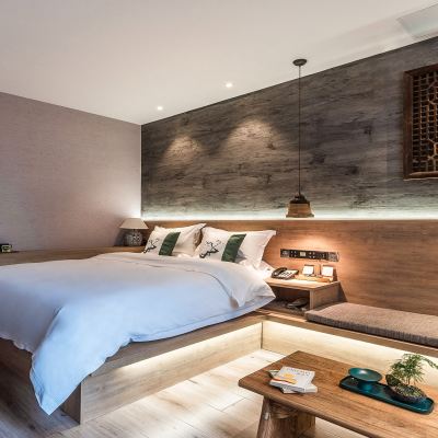 雲海·舒雅大床房（坐卧榻榻米） 雲孚裏雲宿（都江堰南橋雲居）優惠