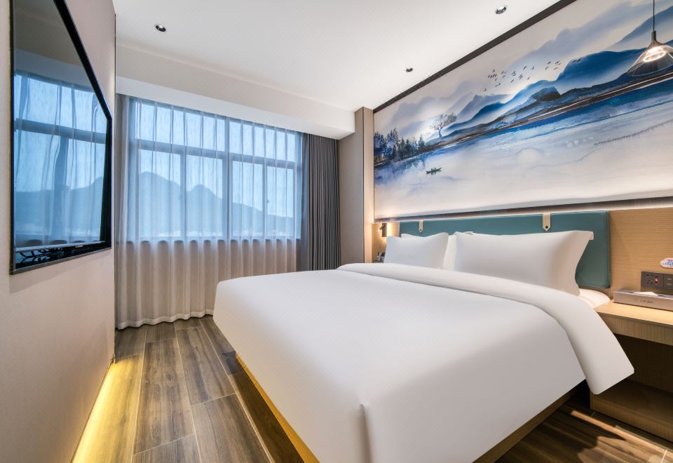 Superior Smart Suite (Double Bed) (Cards)