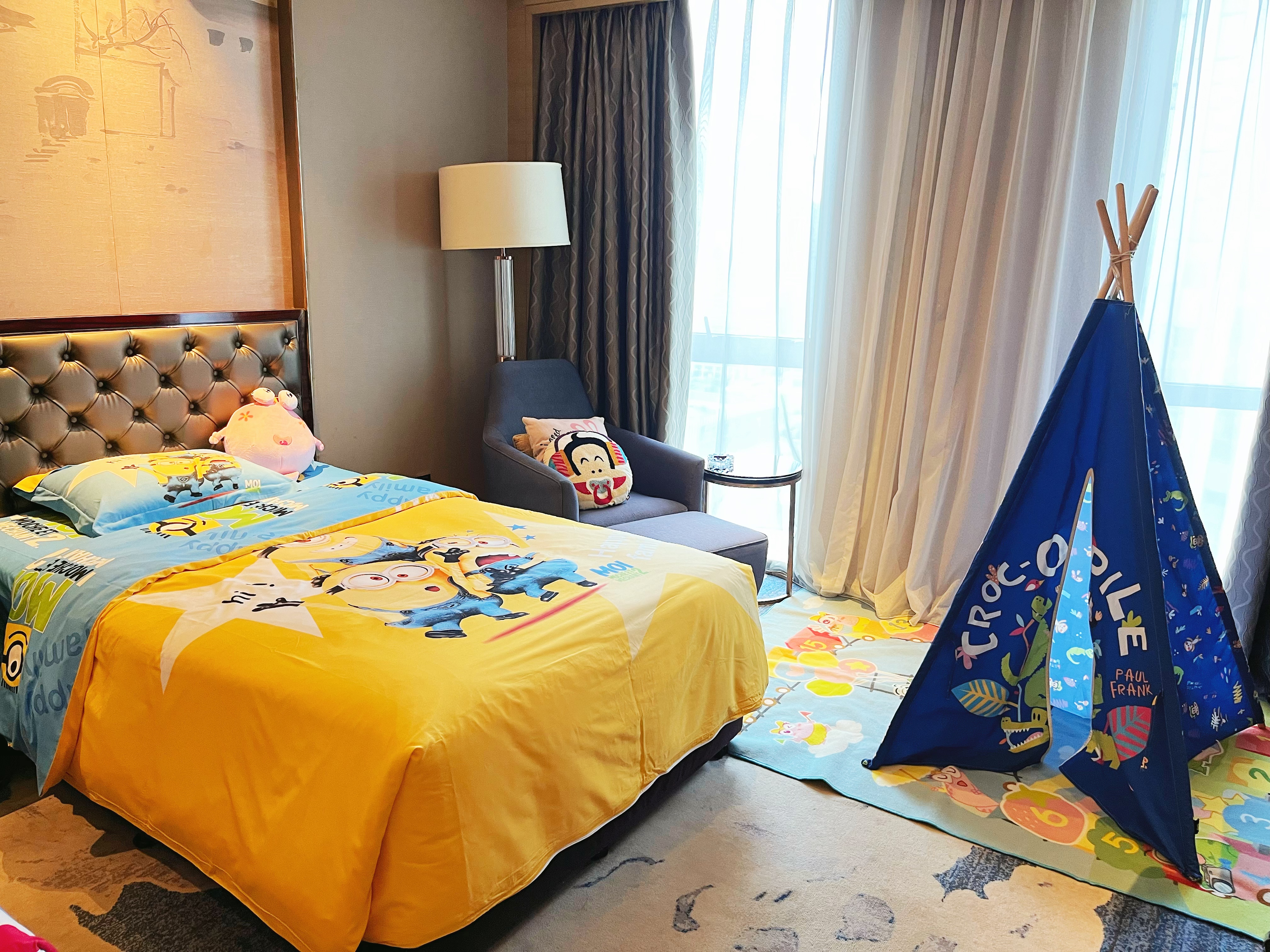 家庭亲子房+卡通床品+小童用品