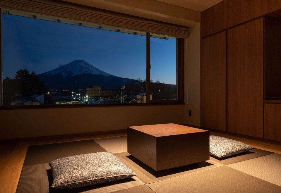 附樓富士山景頂層寬敞特別房帶浴缸