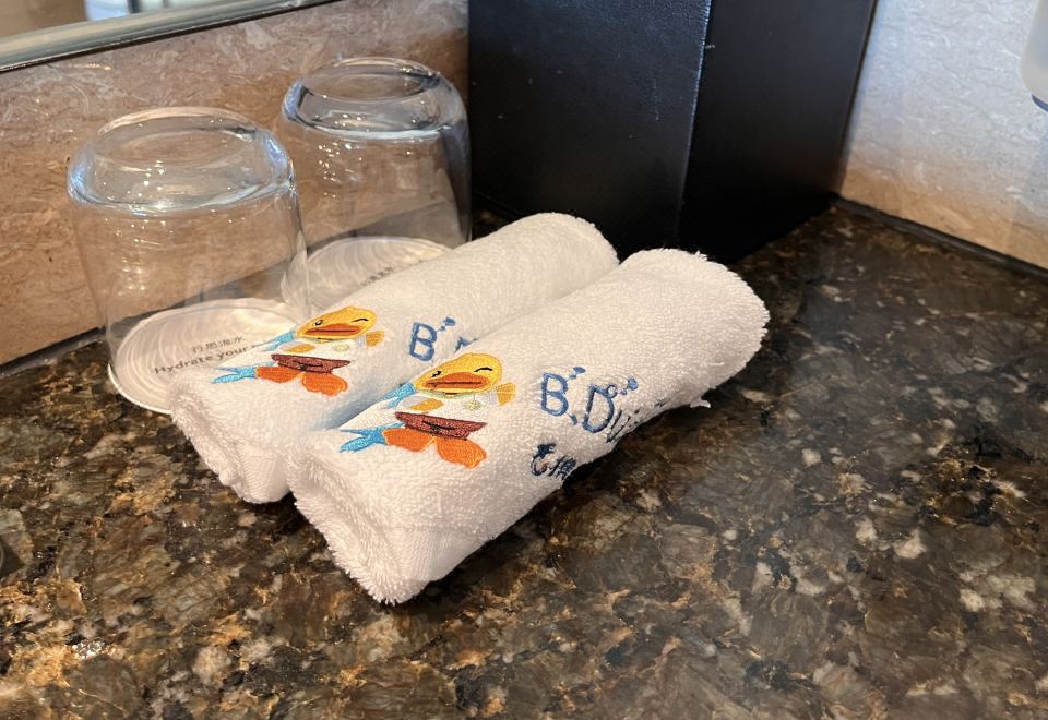 Crowne Plaza Tianjin BinhaiThemed Family Friendly Room - Lake-View