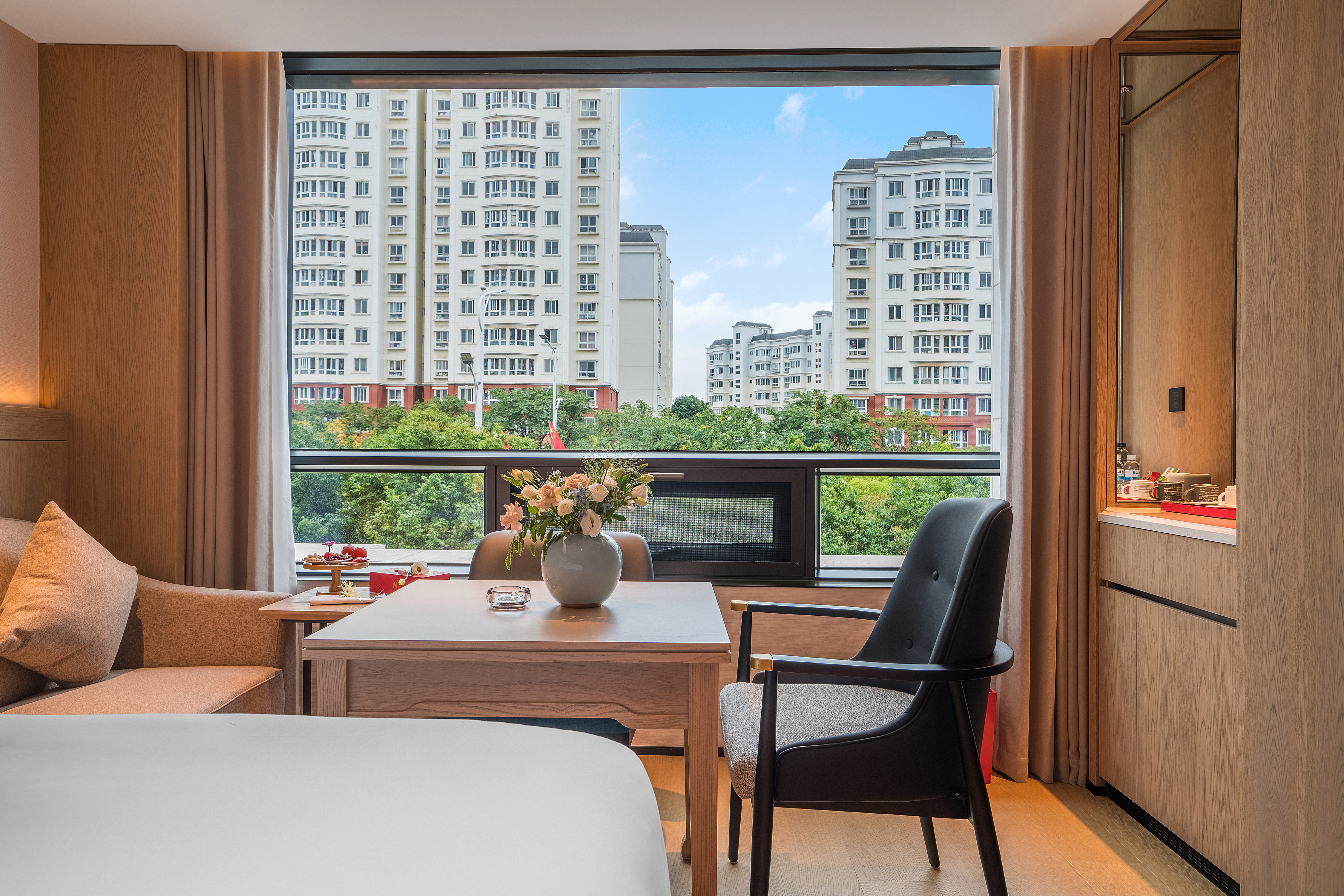 豪华阳光双床房