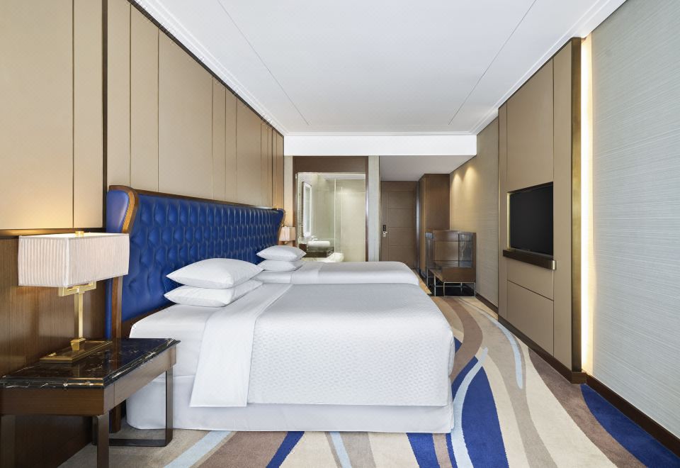 Four Points by Sheraton DanangSuperior Twin, City View, Balcony