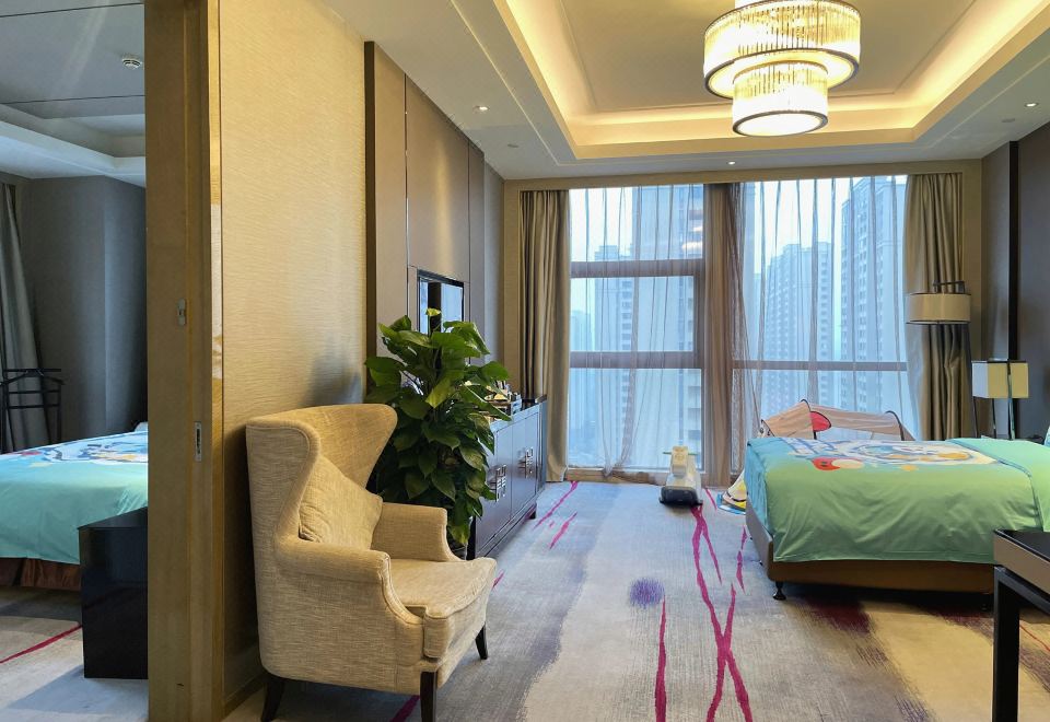 豪华亲子套房（两张大床+momo床品）