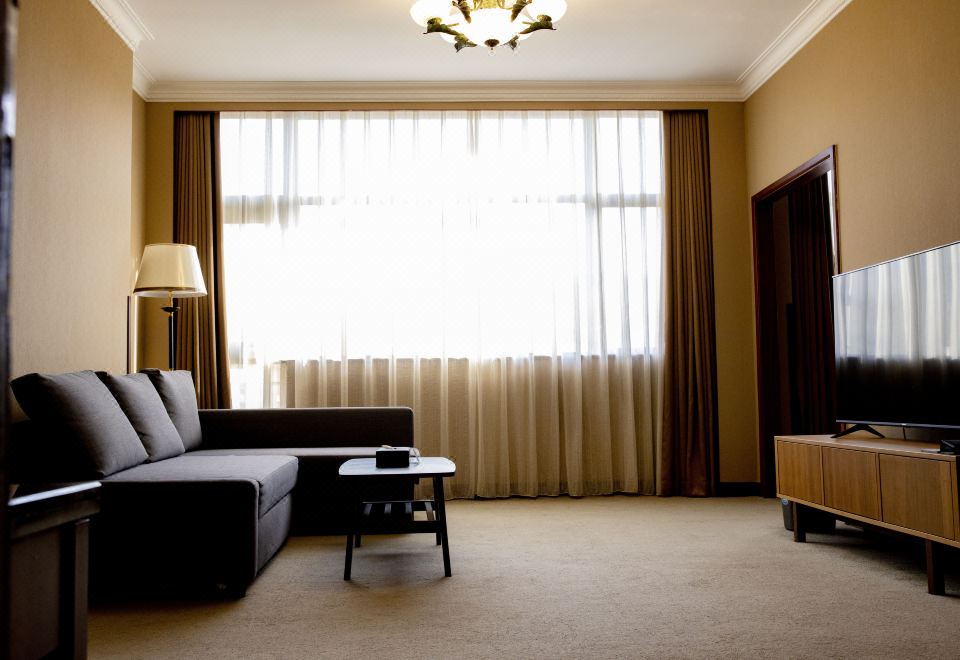 Qianmen Jianguo HotelStandard Family Suite