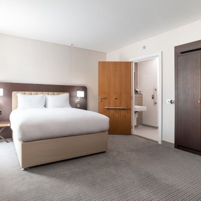 Accessible Room With Bath Non Smoking Hilton London Gatwick Airport Promo Code