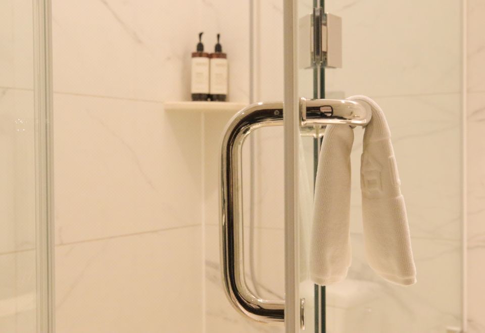 Tiantai Hot Spring ResortAnnex Building Elegant 2-bed Room