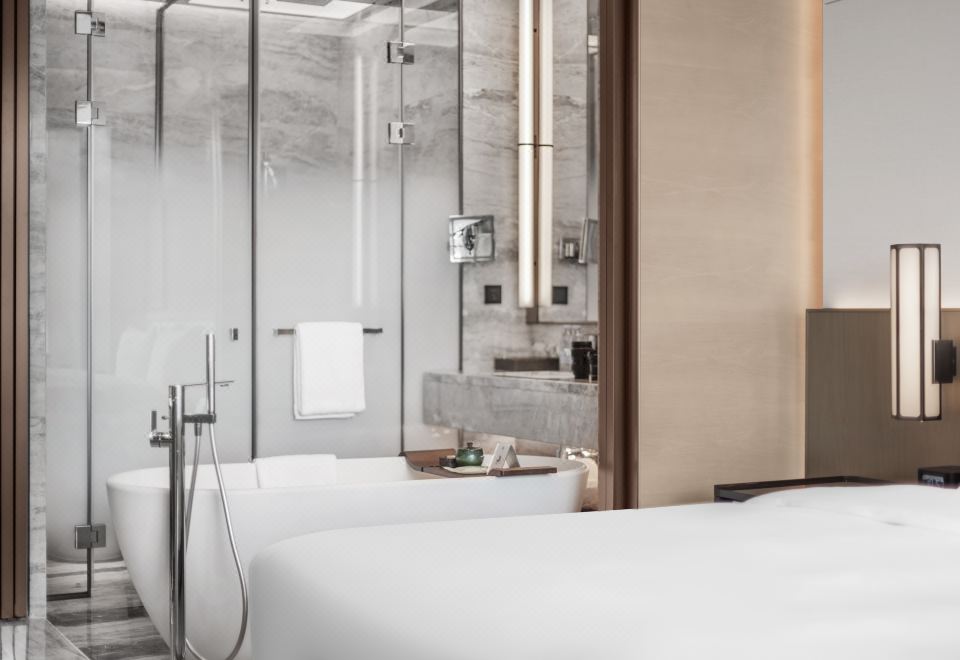 逸境|尊享大床房「全自動智能馬桶」「智能客控」