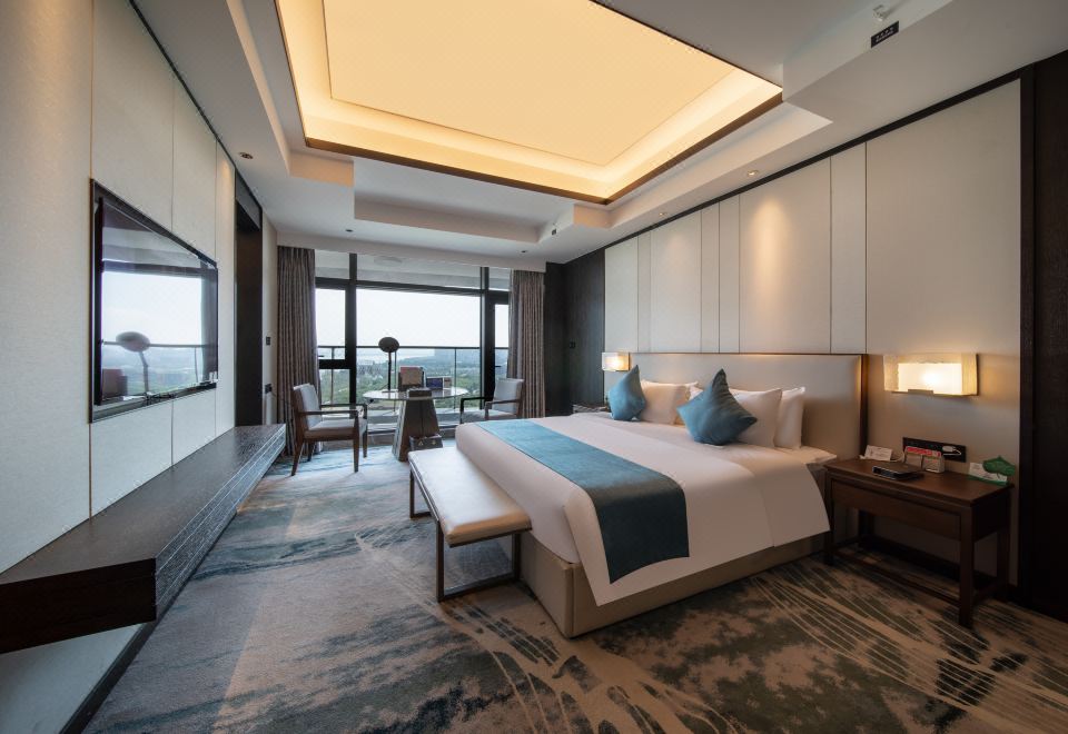 江景行政豪华大床房