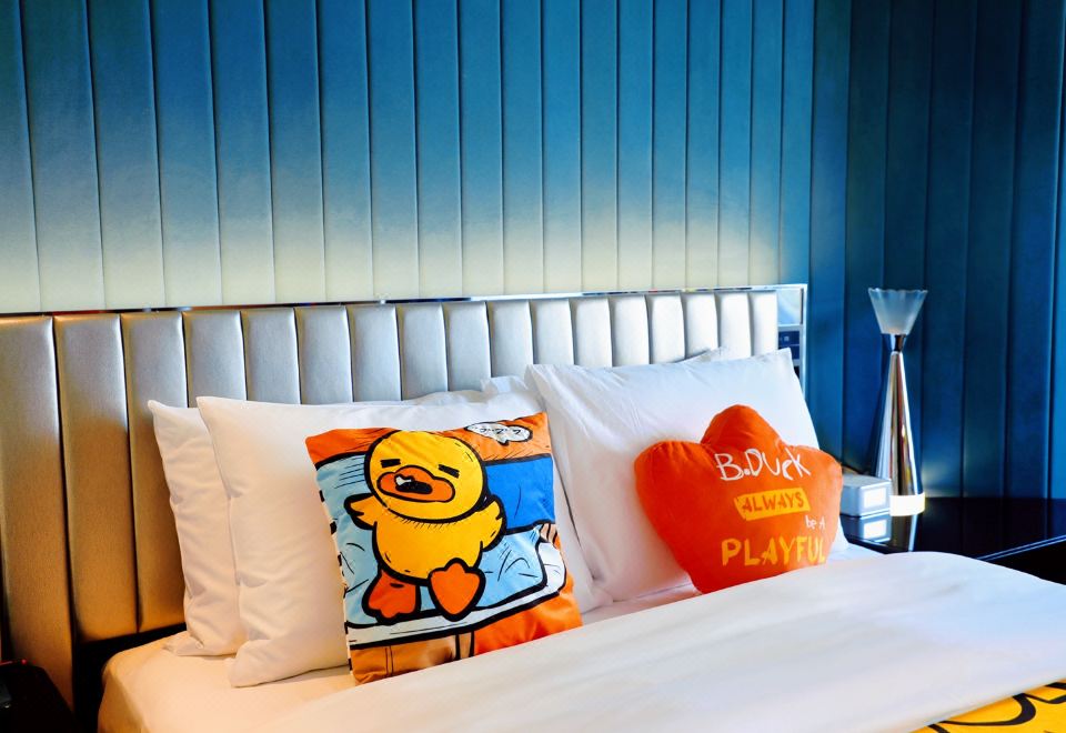 W Hotel XianB.Duck Themed Family Twin Room