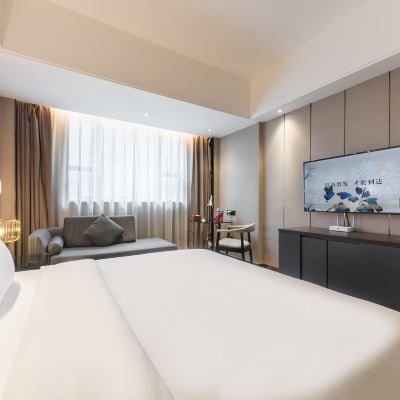 豪華大床房（靜謐舒適·自然採光·柔軟沙發） 柏高飯店（廣州塔大塘地鐵站店）優惠