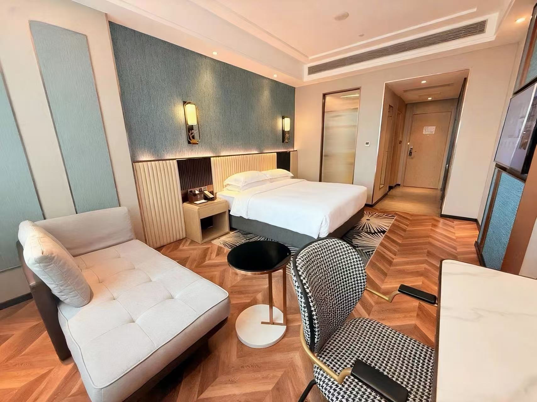 风雅商务山景房（智能马桶-冰箱-裸棉寝具-城市景观）