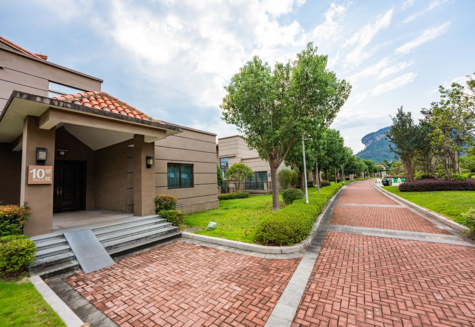 十二居度假别墅