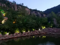 Luoyang Xiangyang Meet the Chuxin·Longtan Yunxigu Homestay فنادق في رويانغ