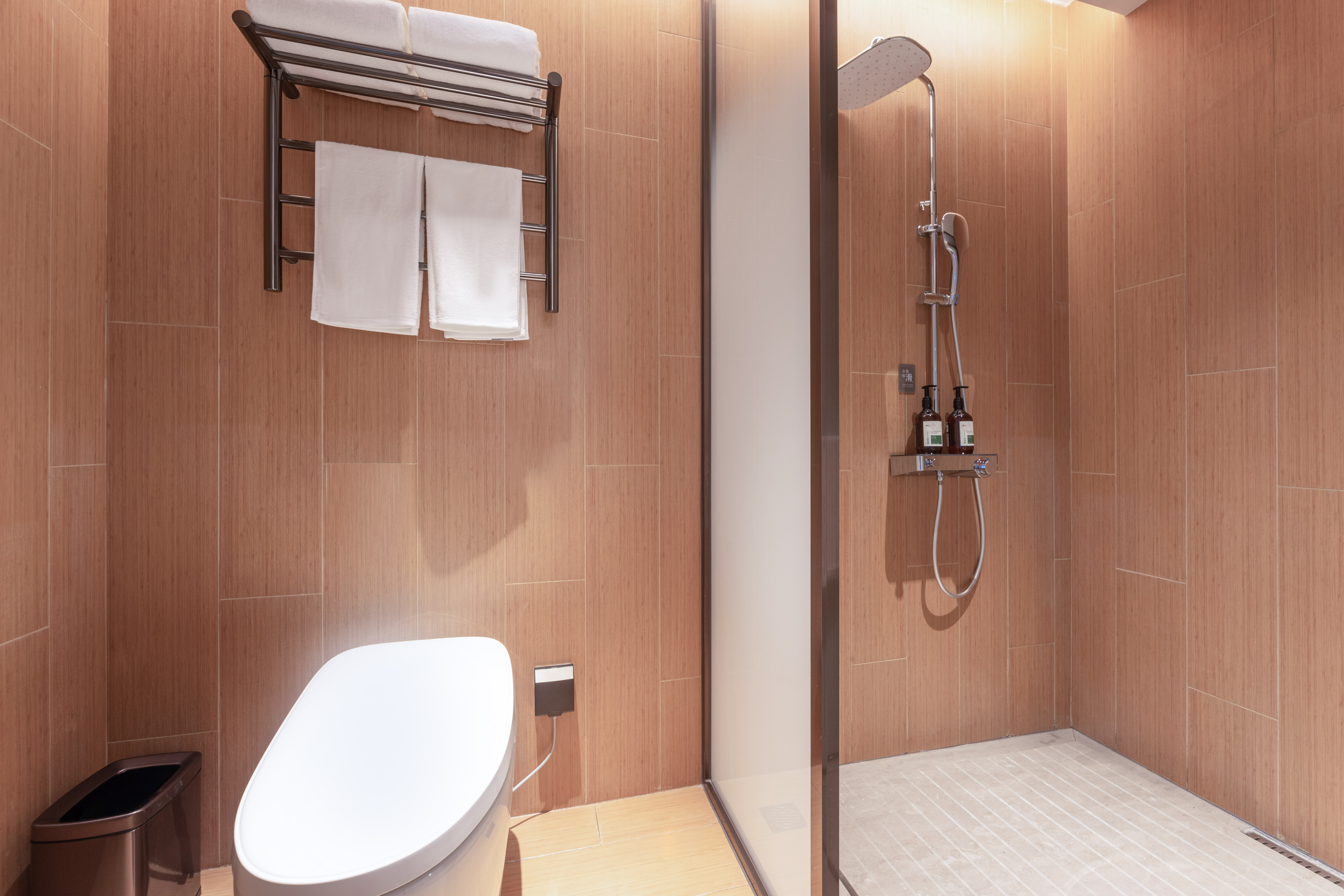 江景高级大床房（江景+投屏65寸电视+小爱客控+冰箱）