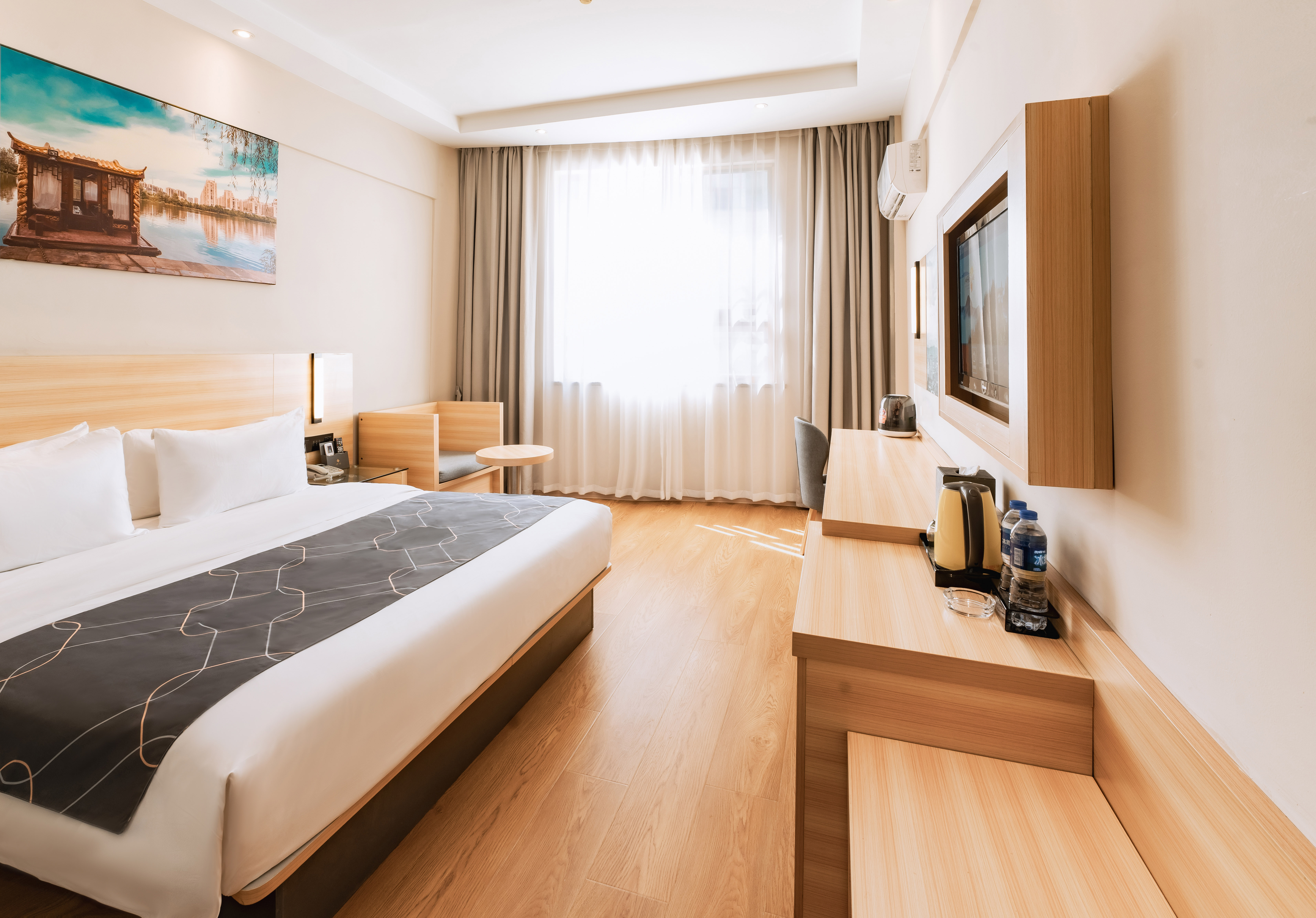 甄选高级大床房（超柔亲肤布草+实木隔音门+静谧空间）