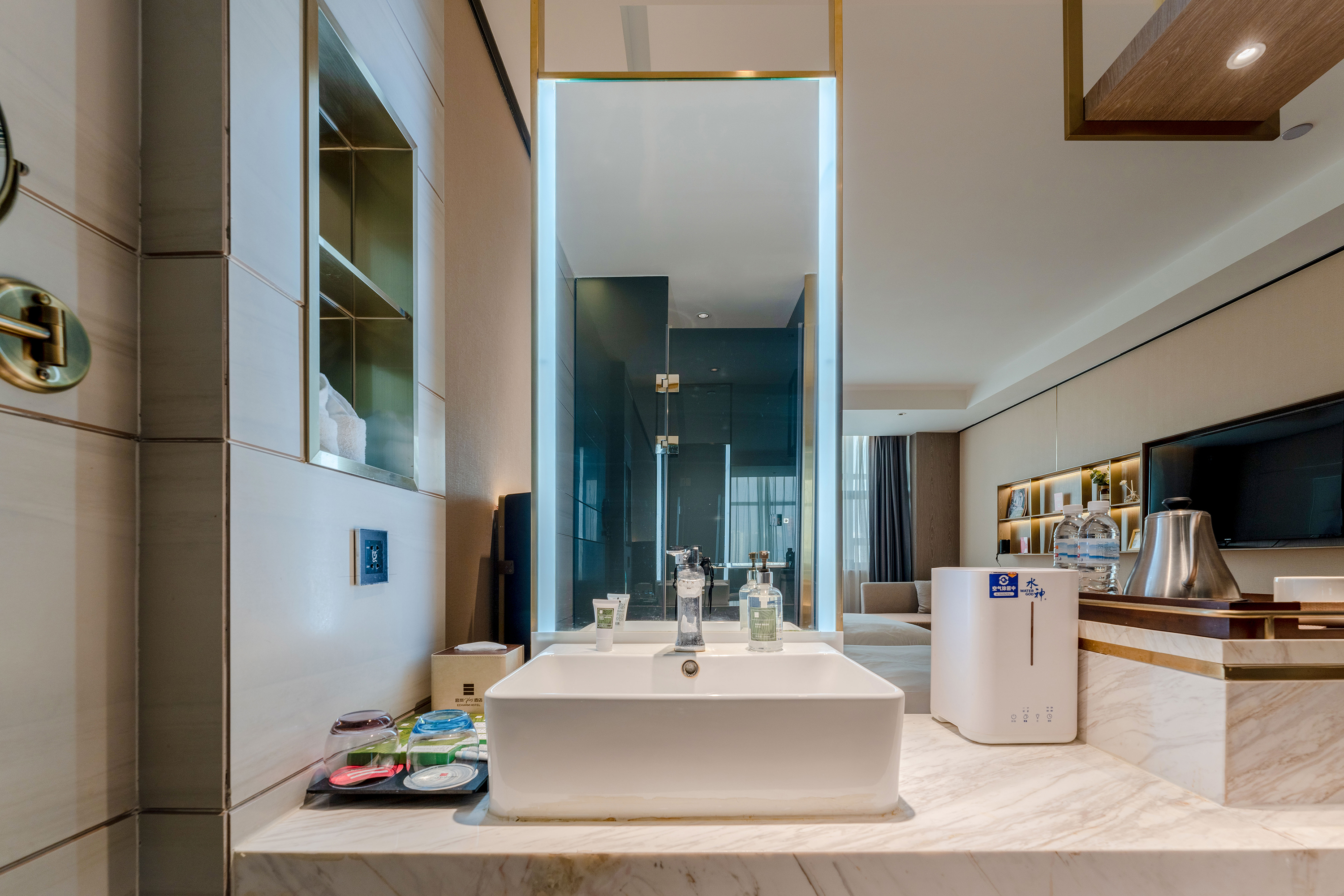 Yi Shi Twin Room (Humidifier + Smart Guest Control + Sky City-View)