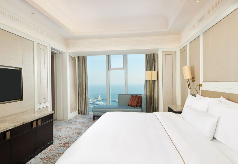 超高層海景套房【凌空全景，享海闊天空】