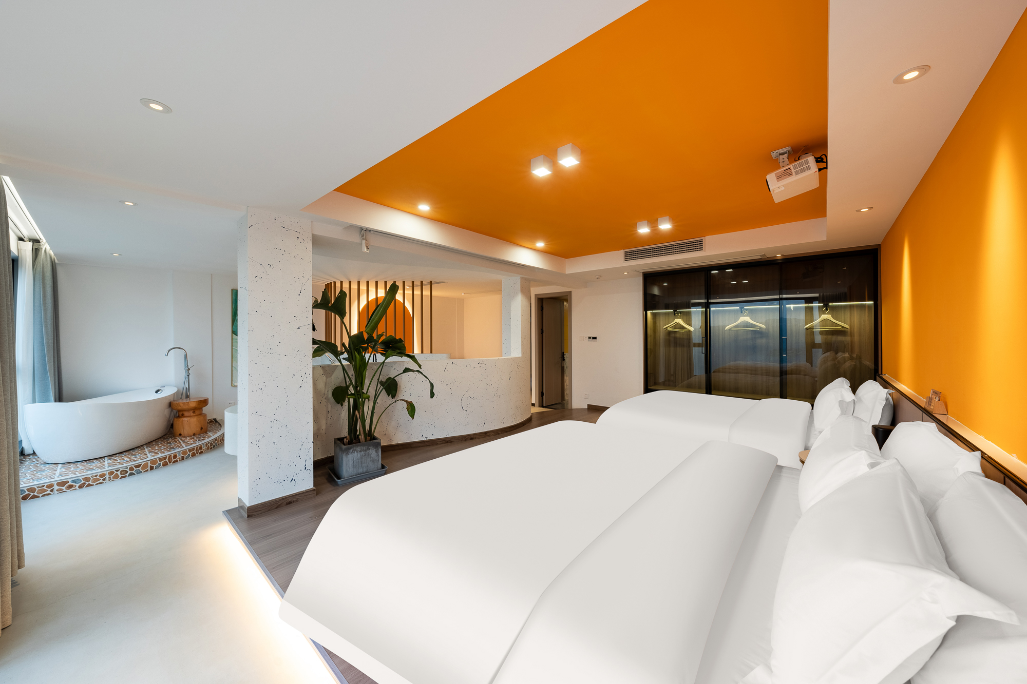 观山·十九山大平层家庭套房