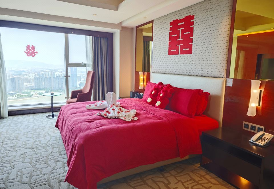 Swiss Grand NanchangWu Jia You Xi River-View Duplex Suite