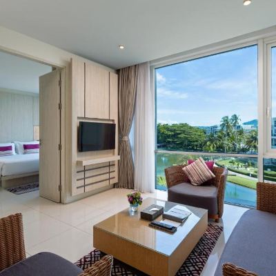 行政單卧室家庭套房（無陽台） 布吉邁考海灘躍浪渡假村（SHA Extra Plus）優惠