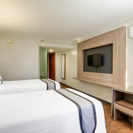 Guam Plaza Resort