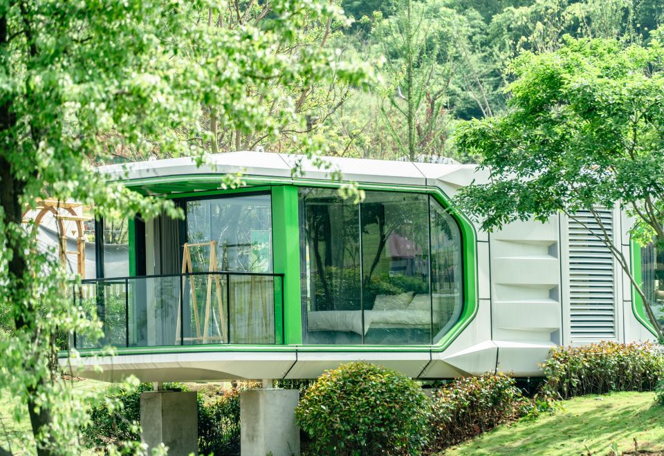 【湖光星梦舱】太空舱