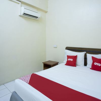 Bilik Double Standard Kupon SPOT ON 89962 Perfect Class Hotel