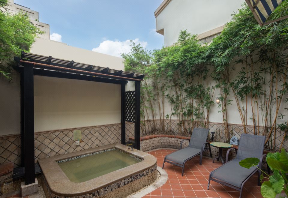 玫瑰園豪華溫泉大床房【古羅馬建筑風格+私人泡池】