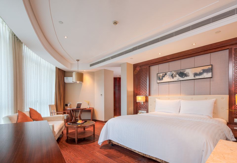 GRAND NEW CENTURY RESORT Siming Lake YuyaoDeluxe Lake-view Queen Room