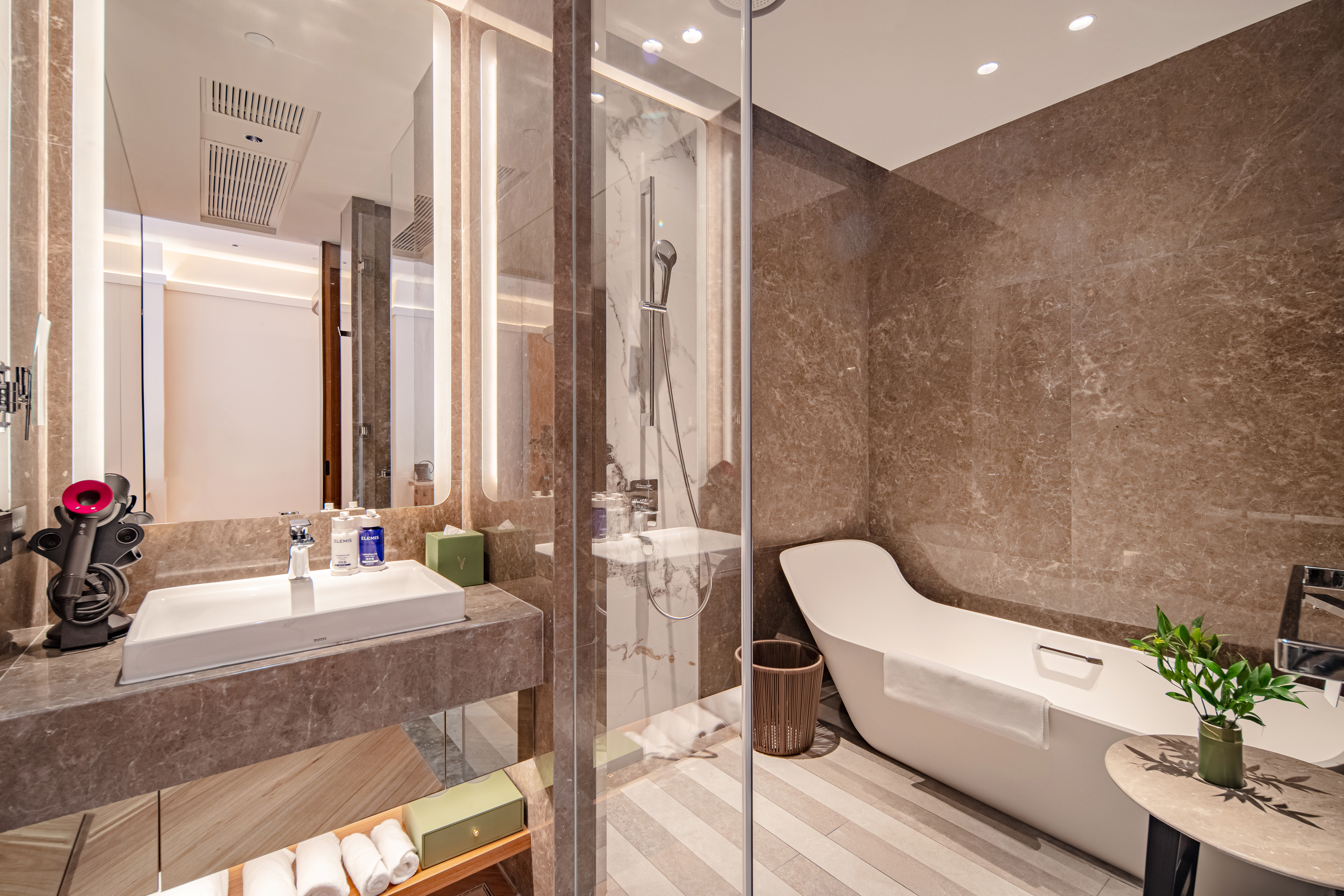 望山楼·雅致高级双床房